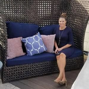 Meet your Posher, Teri